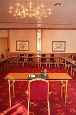 фото отеля BEST WESTERN Victor's Residenz Hotel