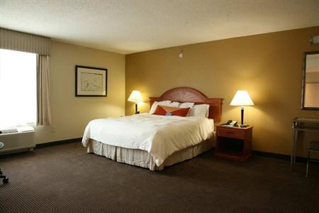 фото отеля Hilton Garden Inn Louisville Airport