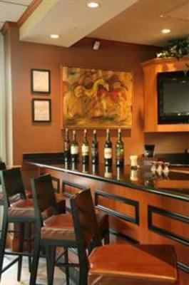 фото отеля Hilton Garden Inn Louisville Airport