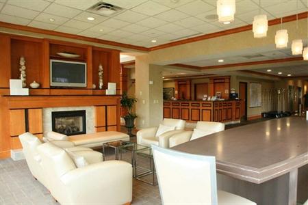 фото отеля Hilton Garden Inn Louisville Airport