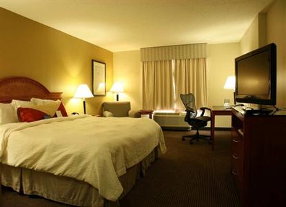 фото отеля Hilton Garden Inn Louisville Airport