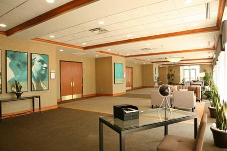 фото отеля Hilton Garden Inn Louisville Airport