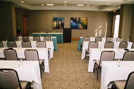 фото отеля Hilton Garden Inn Louisville Airport