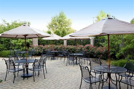 фото отеля Hilton Garden Inn Louisville Airport