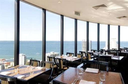 фото отеля Crowne Plaza Hotel Gold Tower Surfers Paradise