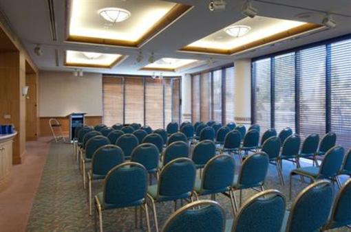 фото отеля Crowne Plaza Hotel Gold Tower Surfers Paradise