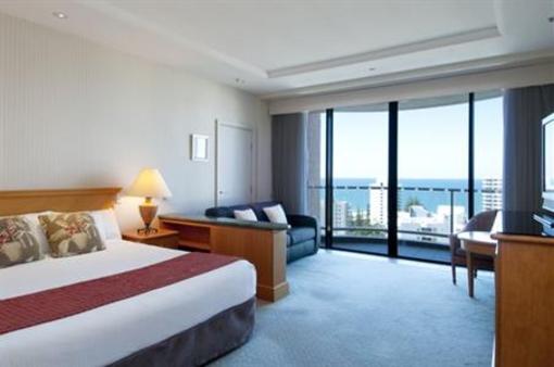 фото отеля Crowne Plaza Hotel Gold Tower Surfers Paradise
