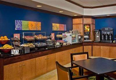 фото отеля Fairfield Inn & Suites Charleston Airport/Convention Center