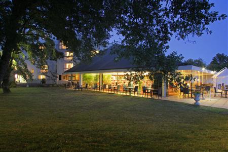 фото отеля Best Western Le Bois De La Marche Hotel Liguge
