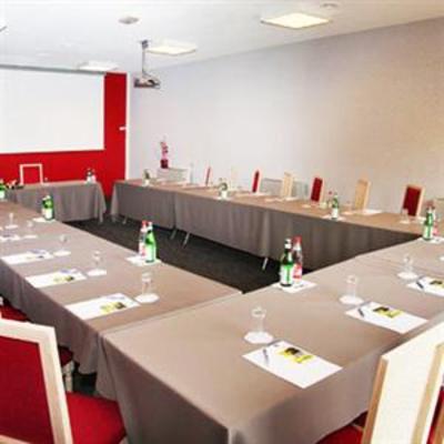 фото отеля Best Western Le Bois De La Marche Hotel Liguge