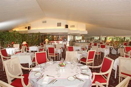 фото отеля Best Western Le Bois De La Marche Hotel Liguge