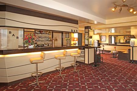 фото отеля Best Western Le Bois De La Marche Hotel Liguge