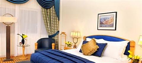 фото отеля Armed Forces Officers Club & Hotel