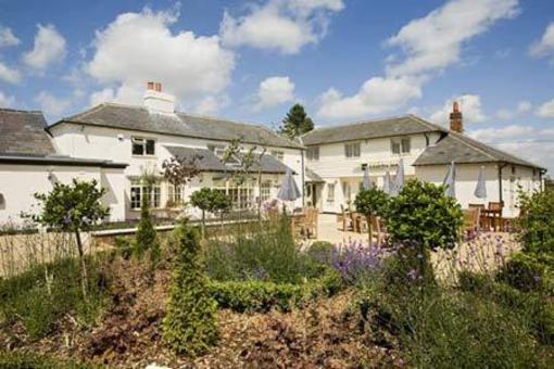 фото отеля Fox Country Hotel High Wycombe