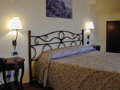 фото отеля Hotel La Darsena Tremezzo
