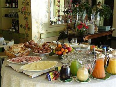 фото отеля Hotel La Darsena Tremezzo