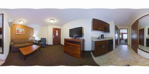 фото отеля Holiday Inn Hotel & Suites Pueblo