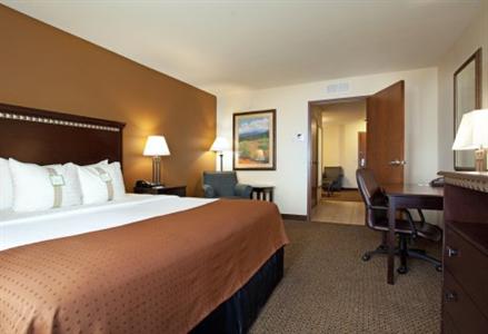 фото отеля Holiday Inn Hotel & Suites Pueblo
