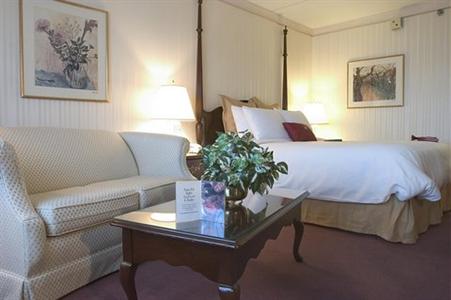 фото отеля Crowne Plaza Hotel Nashua