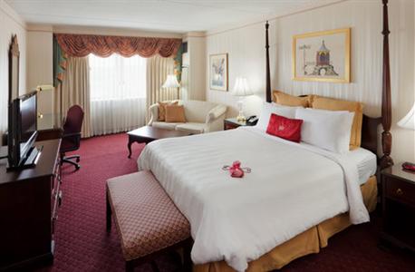 фото отеля Crowne Plaza Hotel Nashua