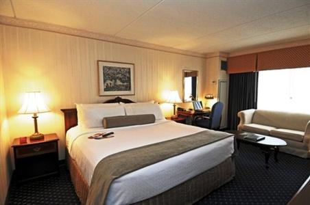 фото отеля Crowne Plaza Hotel Nashua