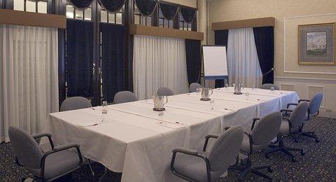 фото отеля Crowne Plaza Hotel Nashua