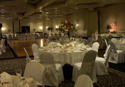фото отеля Crowne Plaza Hotel Nashua