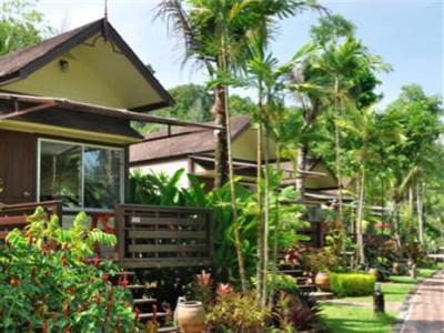 фото отеля Tup Kaek Sunset Beach Resort and Spa