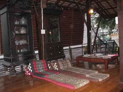 фото отеля Tonys Place Guesthouse Ayutthaya