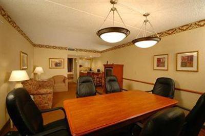 фото отеля Embassy Suites Hotel Denver - Aurora