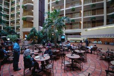 фото отеля Embassy Suites Hotel Denver - Aurora