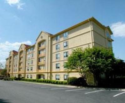 фото отеля La Quinta Cary Inn and Suites