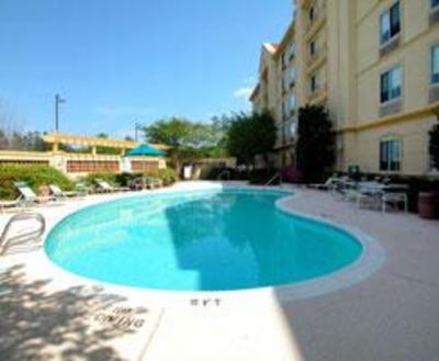 фото отеля La Quinta Cary Inn and Suites