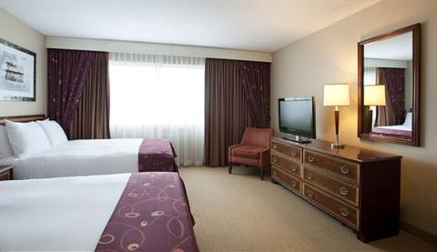 фото отеля Hilton Suites Winnipeg Airport