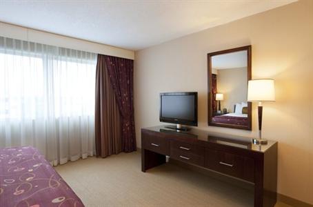 фото отеля Hilton Suites Winnipeg Airport
