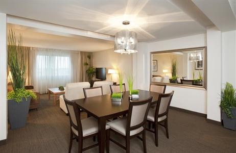 фото отеля Hilton Suites Winnipeg Airport