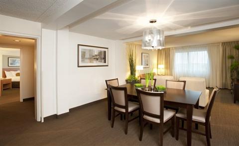 фото отеля Hilton Suites Winnipeg Airport