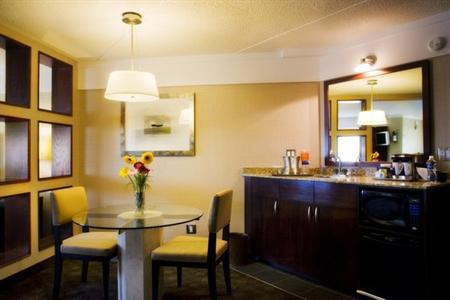 фото отеля Hilton Suites Winnipeg Airport