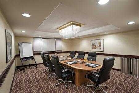 фото отеля Hilton Suites Winnipeg Airport