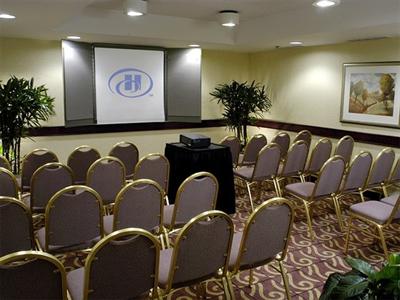 фото отеля Hilton Suites Winnipeg Airport