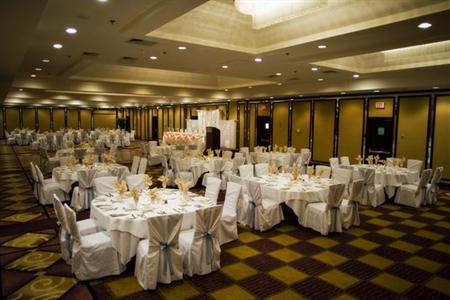 фото отеля Hilton Suites Winnipeg Airport