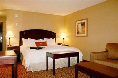 фото отеля Hampton Inn & Suites Edmonton International Airport