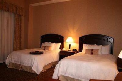 фото отеля Hampton Inn & Suites Edmonton International Airport