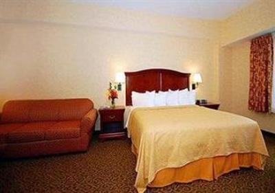 фото отеля Quality Inn & Suites Maine Evergreen Hotel