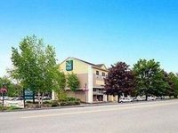 Quality Inn & Suites Maine Evergreen Hotel