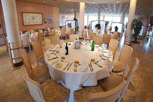 фото отеля Hotel Lyon Est Saint-Maurice-de-Beynost