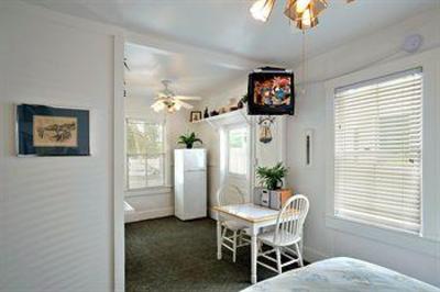 фото отеля Key West Vacations Efficiency Studio Value