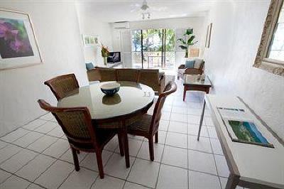 фото отеля Port Douglas Beachfront Terrace