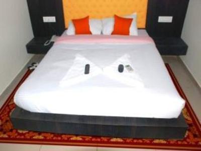 фото отеля Hotel Adore Inn
