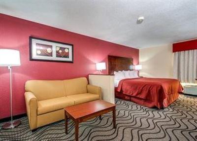 фото отеля Quality Inn & Suites Altoona